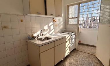Departamento en venta de 2 ambientes en Lomas de Zamora, expensas bajas
