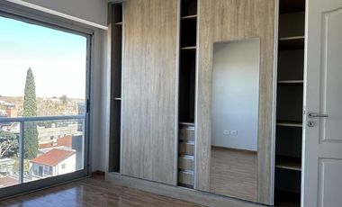 Departamento 3 amb. con cochera cubierta - Remedios De Escalada