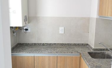 Departamento 3 amb. con cochera cubierta - Remedios De Escalada