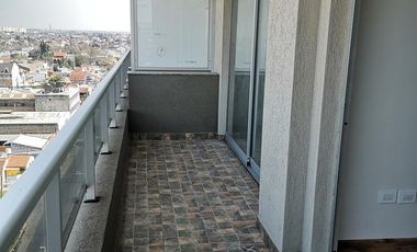 Departamento 3 amb. con cochera cubierta - Remedios De Escalada