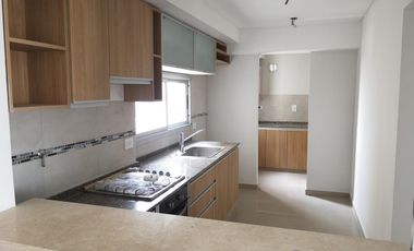 Departamento 3 amb. con cochera cubierta - Remedios De Escalada