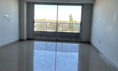 Departamento 3 amb. con cochera cubierta - Remedios De Escalada