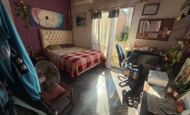 Departamento distribuido para tres familias en Wilde