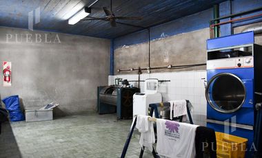 ALQUILER DE LOCAL COMERCIAL DE 1.600M2 EN EXCELENTE ESTADO EN UNA UBICACIÓN PRIVILEGIADA!!