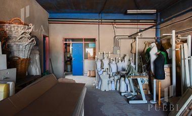 ALQUILER DE LOCAL COMERCIAL DE 1.600M2 EN EXCELENTE ESTADO EN UNA UBICACIÓN PRIVILEGIADA!!