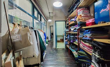 ALQUILER DE LOCAL COMERCIAL DE 1.600M2 EN EXCELENTE ESTADO EN UNA UBICACIÓN PRIVILEGIADA!!