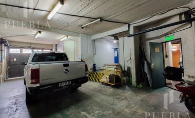 ALQUILER DE LOCAL COMERCIAL DE 1.600M2 EN EXCELENTE ESTADO EN UNA UBICACIÓN PRIVILEGIADA!!