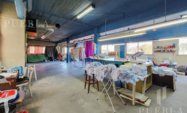 ALQUILER DE LOCAL COMERCIAL DE 1.600M2 EN EXCELENTE ESTADO EN UNA UBICACIÓN PRIVILEGIADA!!