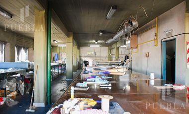 ALQUILER DE LOCAL COMERCIAL DE 1.600M2 EN EXCELENTE ESTADO EN UNA UBICACIÓN PRIVILEGIADA!!