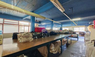 ALQUILER DE LOCAL COMERCIAL DE 1.600M2 EN EXCELENTE ESTADO EN UNA UBICACIÓN PRIVILEGIADA!!