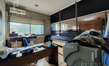 ALQUILER DE LOCAL COMERCIAL DE 1.600M2 EN EXCELENTE ESTADO EN UNA UBICACIÓN PRIVILEGIADA!!