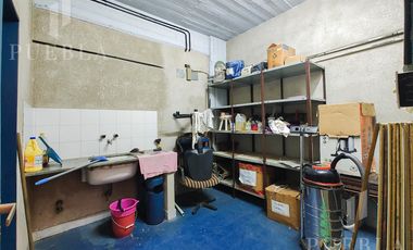 ALQUILER DE LOCAL COMERCIAL DE 1.600M2 EN EXCELENTE ESTADO EN UNA UBICACIÓN PRIVILEGIADA!!