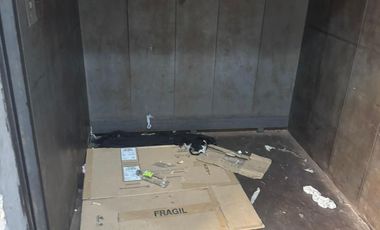 Venta/Alquiler de Galpón/Depósito entrada camión de Edificio Comercial Luis Viale Caballito