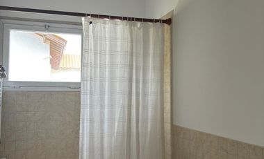 Casa en  Alquiler en Santa Maria de los Olivos