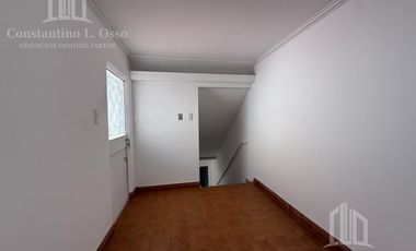Casa 4 ambientes - con patio y terraza - alquiler