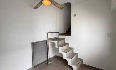 Casa 4 ambientes - con patio y terraza - alquiler