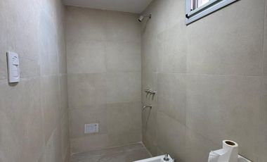 Casa 4 ambientes - con patio y terraza - alquiler