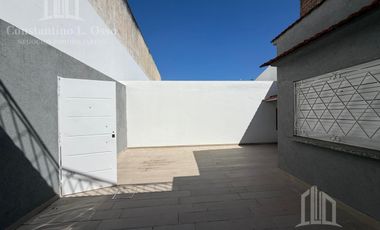 Casa 4 ambientes - con patio y terraza - alquiler