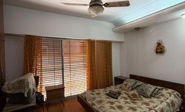 Casa 4 ambientes - con patio y terraza - alquiler