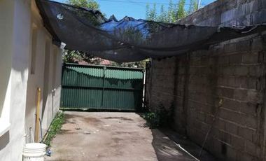 CASA UN DORMITORIO - BARRIO LOS QUIMICOS - CON COCHERA