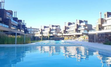 Las Piedras | Venta | Muy interesante PB en esquina de 3 dormitorios con jardín y parrilla