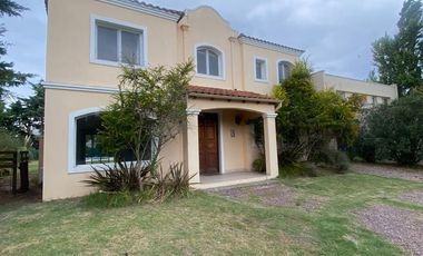 Alquiler Anual Casa Barrio San Isidro Labrador Villanueva Tigre