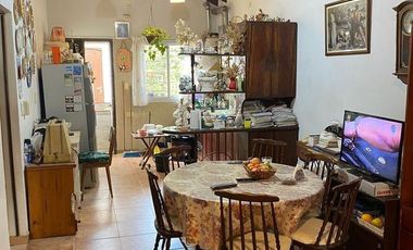 Casa en venta en Valeria del mar Con cochera