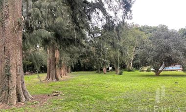 Terreno con Casa Quinta Soñada en Venta – Barrio Los Jazmines, Del Viso!