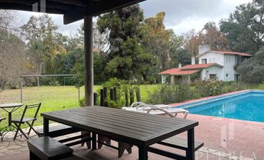 Terreno con Casa Quinta Soñada en Venta – Barrio Los Jazmines, Del Viso!