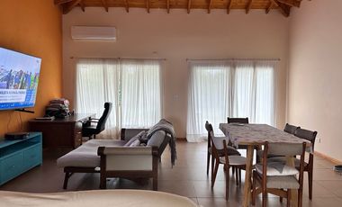 Casa en en venta- Barrio Álamo Alto-4 amb-Apto Credito.