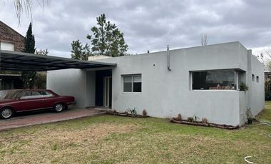 Casa en en venta- Barrio Álamo Alto-4 amb-Apto Credito.