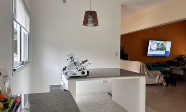 Casa en en venta- Barrio Álamo Alto-4 amb-Apto Credito.