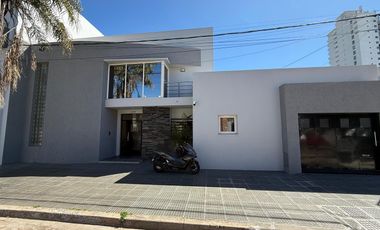 Casa en Barrio Alberdi