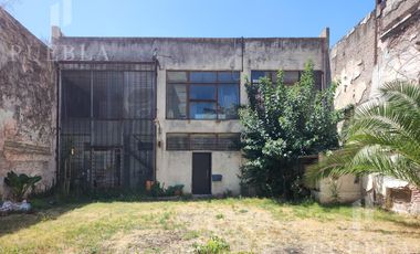 Alquiler Local en Lanús - Excelente ubicación.