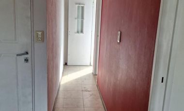 Venta PH - 3 ambientes - al frente - Sin expensas - con Patio - Lanús Este.