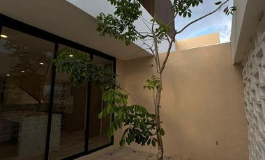 Casa en venta en Conkal Yucatan en privada residencial