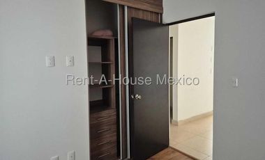 Departamento en Renta en Agricola Pantitlan 26-2584.
