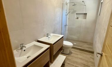 HERMOSA Y AMPLIA CASA IDEAL EMPRESAS