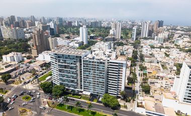 Dúplex en alquiler en San Isidro – 4 dormitorios con terraza y áreas comunes premium