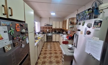 Vende hermosa casa habitación zona mixta " La Cisterna "
