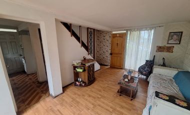 Vende casa en Macul ( Oportunidad)