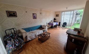Vende casa en Macul ( Oportunidad)