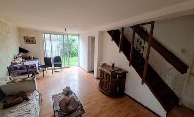 Vende casa en Macul ( Oportunidad)