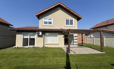 Casa en Arriendo en 9 norte numero 2000