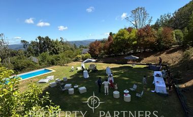 Propiedad en exclusivo Condominio Los Aromos