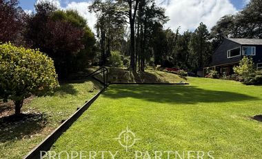 Propiedad en exclusivo Condominio Los Aromos