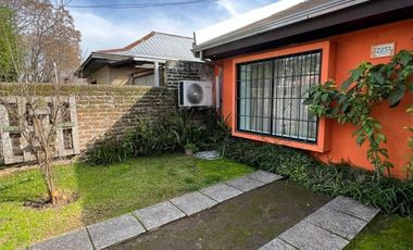 VENDEMOS AMPLIA CASA DE UN PISO EN LOTEO PROSPERIDAD