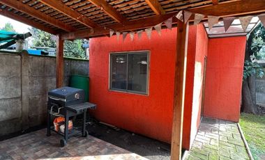 VENDEMOS AMPLIA CASA DE UN PISO EN LOTEO PROSPERIDAD