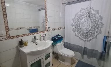 VENDEMOS AMPLIA CASA DE UN PISO EN LOTEO PROSPERIDAD