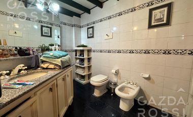 Casa en Burzaco